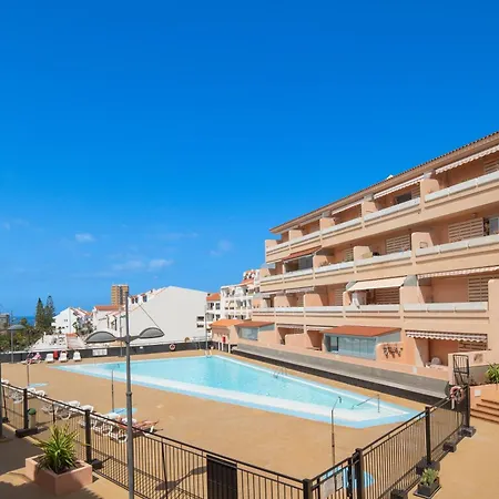 213 Seres Arona (Tenerife)